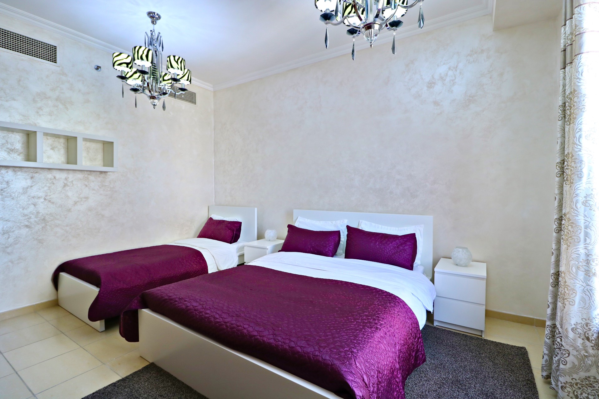Bedroom in apartment - vacation rental at Shams JBR Dubai