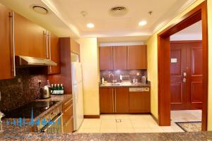 Kitchen in Holiday apartment for short stay in Fairmont at Palm Jumeirah 