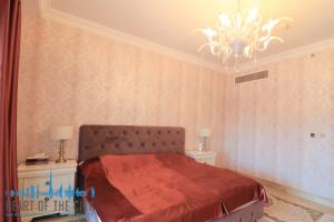 Master bedroom in holiday apartment in Fairmont Residence