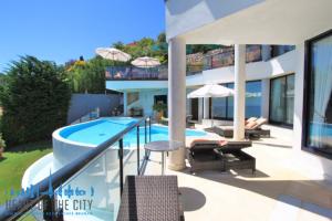Villa for rent in Eze-sur-Mer
