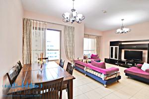 Dining Area in Apartment for short stay in Shams JBR Dubai