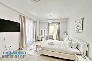 master bedroom in apartment short term rent JBR Dubai