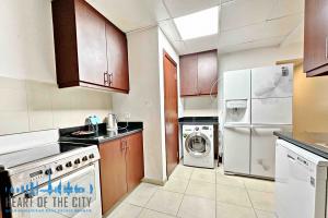 kitchen in apartment short term rent JBR Dubai