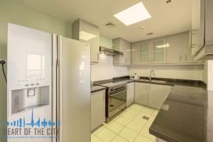 Kitchen in Apartment for rent in Rimal in JBR Dubai