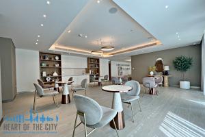 Lounge area in Beach Vista in Dubai Harbour