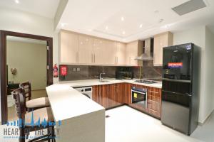 Kitchen in Apartment for daily rent in Elite Downtown Dubai
