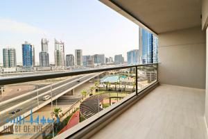 Balcony in 1BR-Apartment for short term daily rent in Elite Downtown Dubai