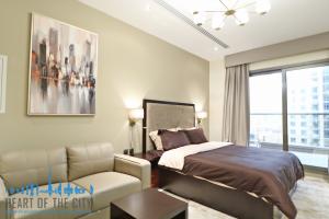 Bed in Studio-apartment for short-term rent in Elite Downtown Residence in Burj Khalifa Area in Dubai