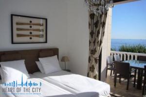 Bedroom in Holiday Villa in Cannes