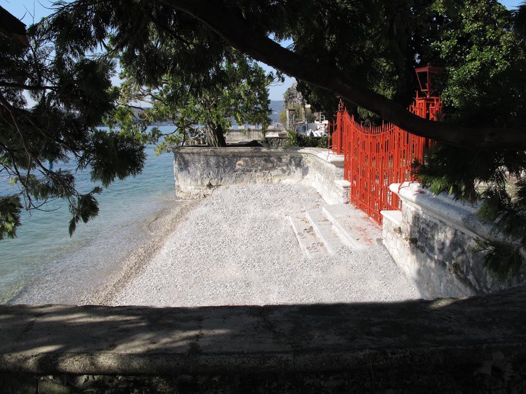 villa Piero Portaluppi sale garda italy