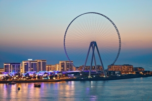 Вид из апартаментов на Ain Dubai Bluewaters Дубай